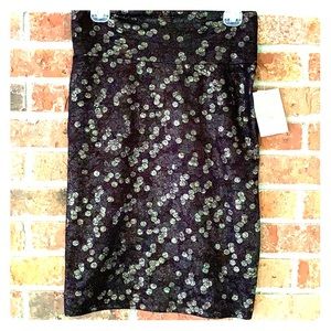 🌟**50% off **🌟 LuLaRoe :: Cassie :: Small